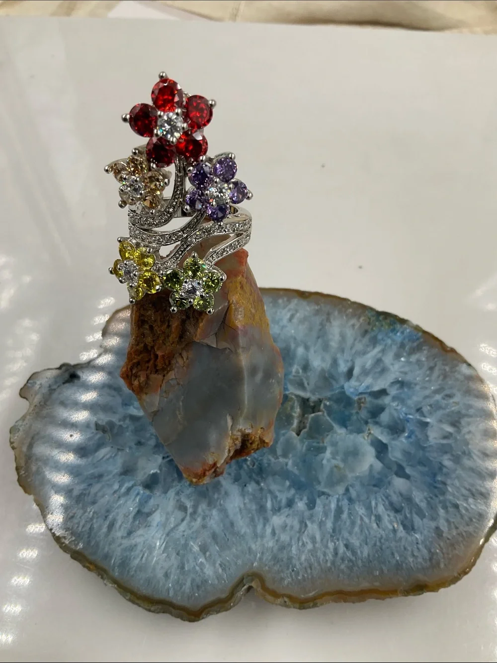 Multicolor Floral Crystal Ring - Vibrant Flower Cluster Design Size 7 1/2
